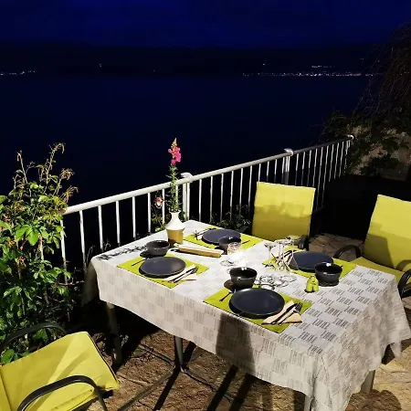 Guest house Verbana Vrbnik (Primorje-Gorski Kotar)